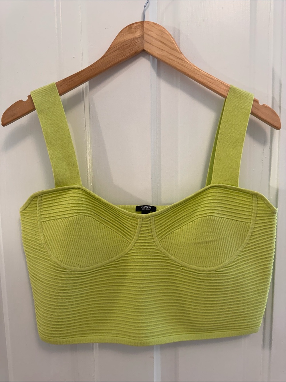 Express // Body Contour Ribbed Crop Top